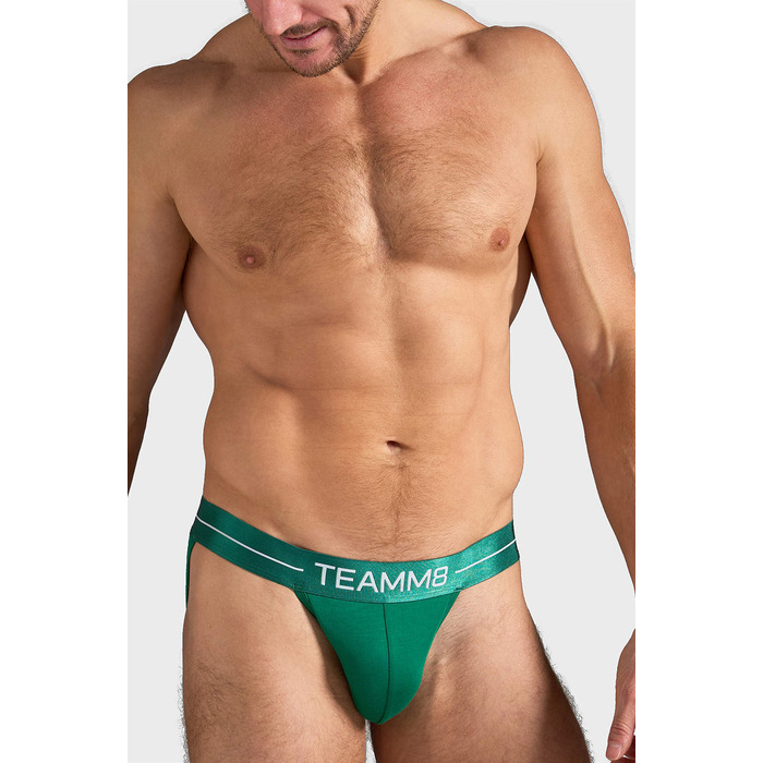 TEAMM8 Icon Sports Brief