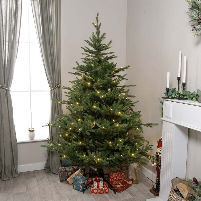 Highclere Artificial Pre-Lit Green PE/PVC Christmas Tree 5FT, 6FT, 7FT, 9FT, 9ft (2.7m)