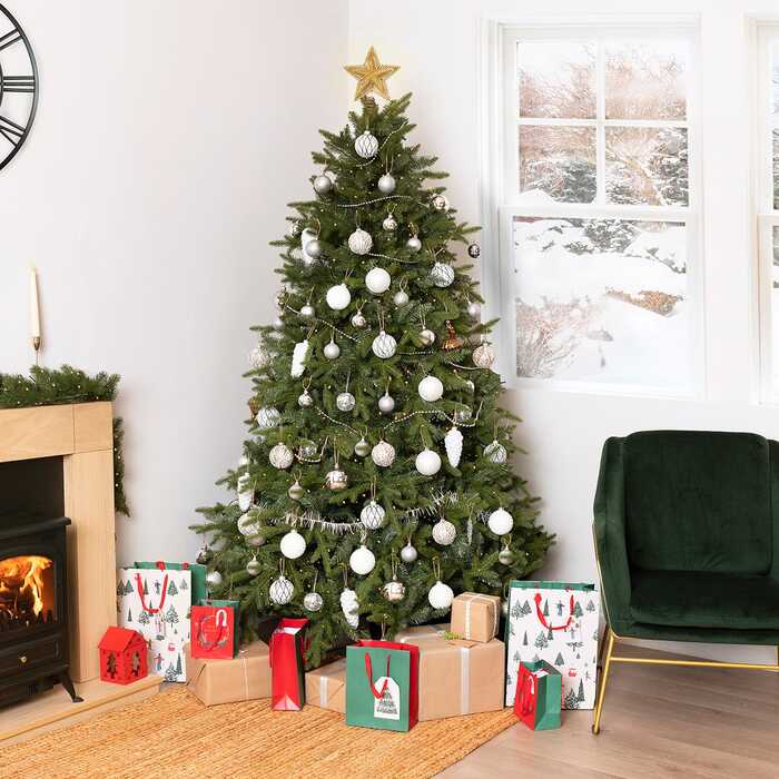 Charles Bentley 6ft Faux Hinged Christmas Tree