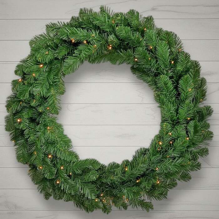 The Christmas Centre Evergreen 48in (120cm) Prelit Christmas Wreath with Warm White Battery Operated LED Lights
