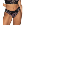Pour Moi New Romance Brief