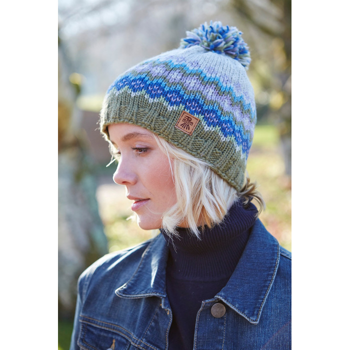 Pachamama Elgin Bobble Beanie Olive