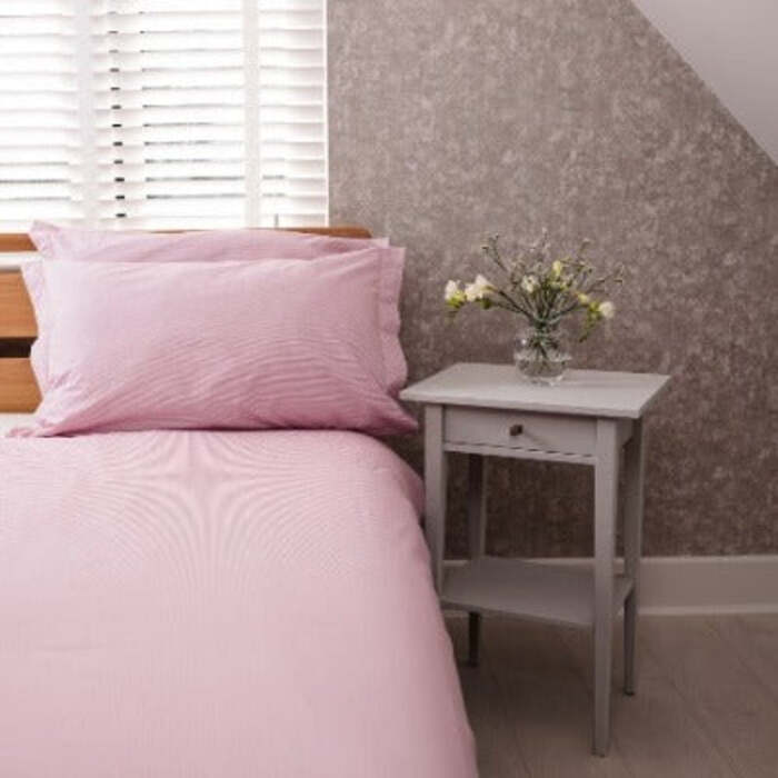 2. 5 Tog Duvet 100% Cotton Pink & White Cover Set & Pillow