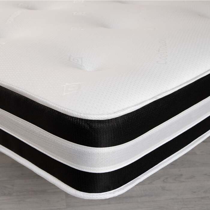 Starlight Beds™ Hand Tufted Finish 8. 5" Deep Luxurious Memory Foam with Spring White and Black Mattress - 2ft6 by 5ft9 Shorty Mattress (75cm by 175cm)