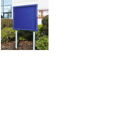 Weathershield Freestanding Outdoor Showcase