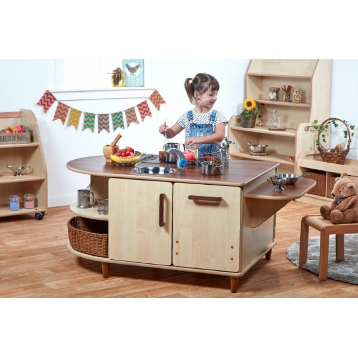 Collaborative Island Kitchen