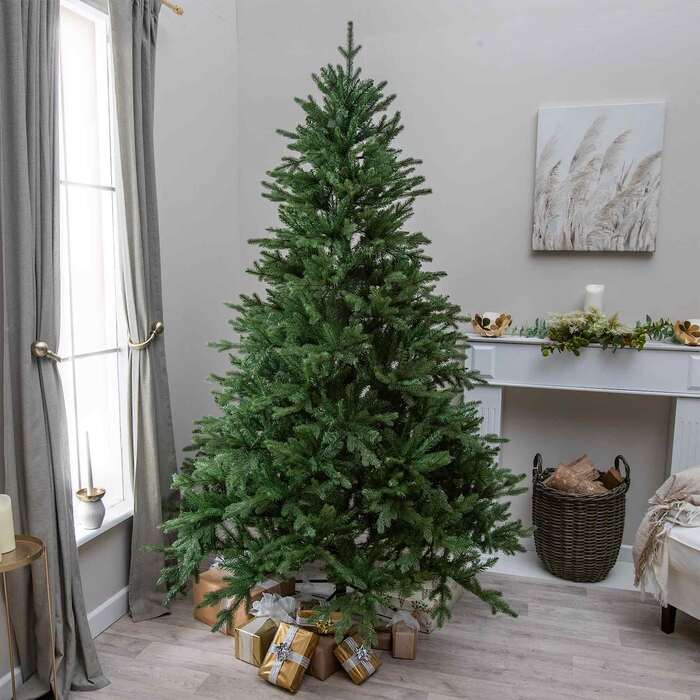 Hardwick Artificial Green PE/PVC Christmas Tree 6FT, 7FT, 7ft (2. 1m)
