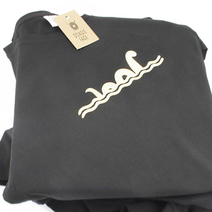 Sonsie Face Nessie Adult T-Shirt Black/Gold - 2XL