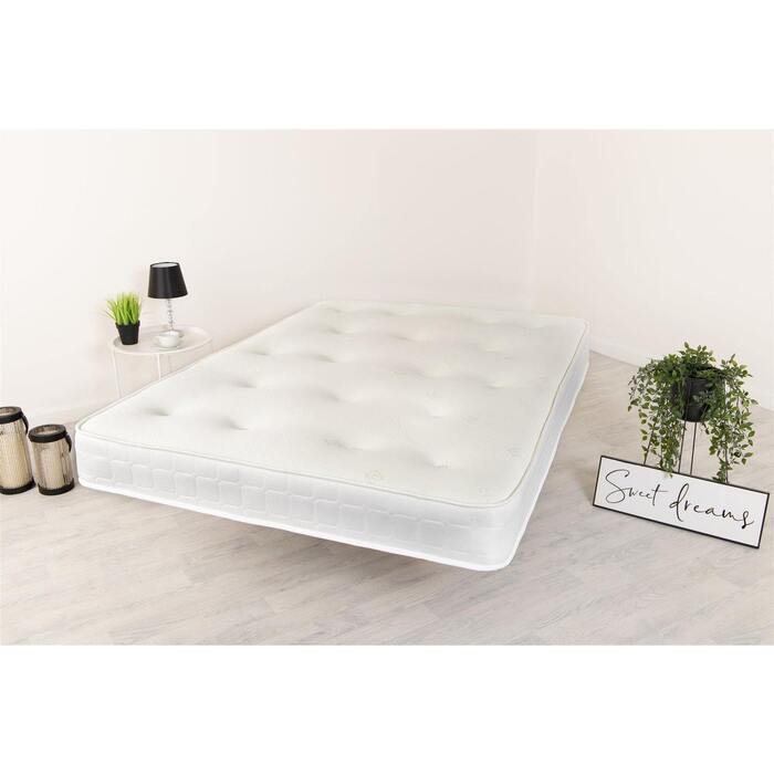 Starlight Beds™ | Hand Tufted Memory Foam Mattress - 2ft6 Small Single Mattress (75cm by 190cm)
