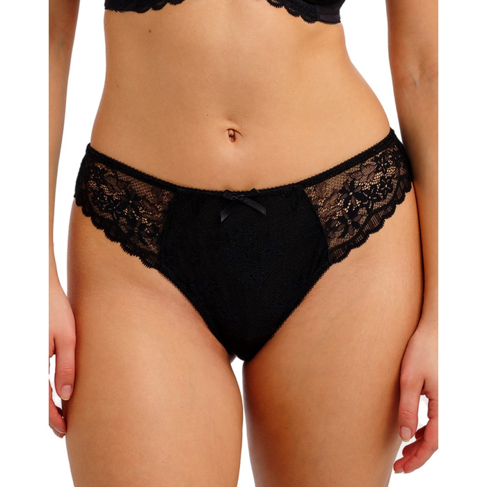 Freya Quinn Brief