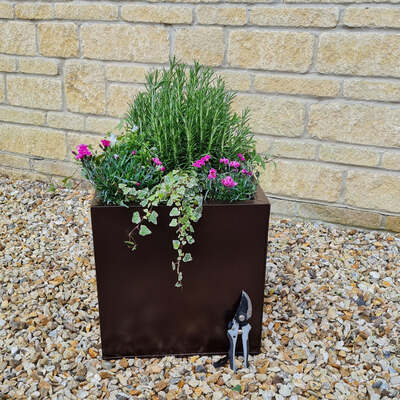 Zinc Planters Cube Black and Bronze Aluzinc