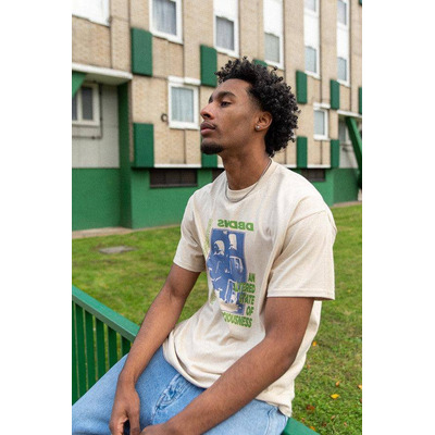 T-Shirt in Sand With Psychedelic Transformations Print