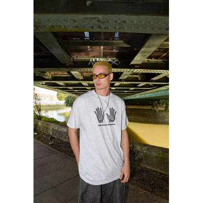 T-Shirt in Ash Grey with A Light Shines In The Darkness Print