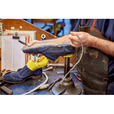 Refurbishment Service, Women"'s Refurbishment