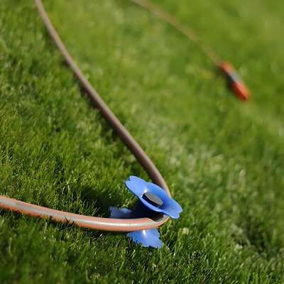 Vibrant Garden Hose Transporter: Keep Your Hose Organised and Tangle-Free