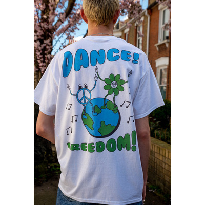 Short Sleeved T-Shirt in White with Worldwide Freedom print