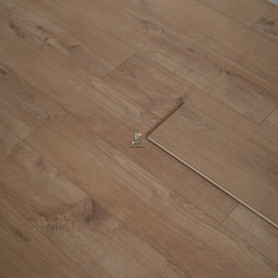 Home Classic 12mm Village Oak 4V Laminate Flooring