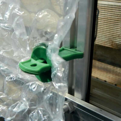 Greenhouse Fixing Clips for Shading and Insulation