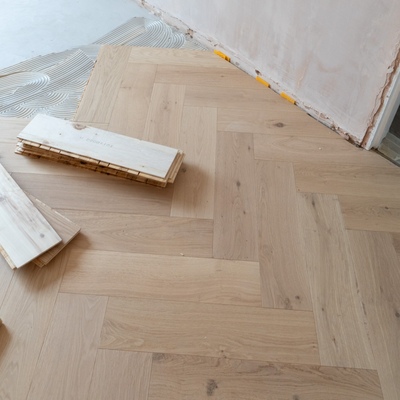 Riviera Click 14/3 x 150mm Pale Invisible Oak Herringbone Engineered Wood Flooring