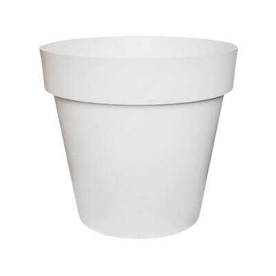 Cleo Planter With Wheels