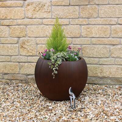 Ridged Ball Lite Plant Pot