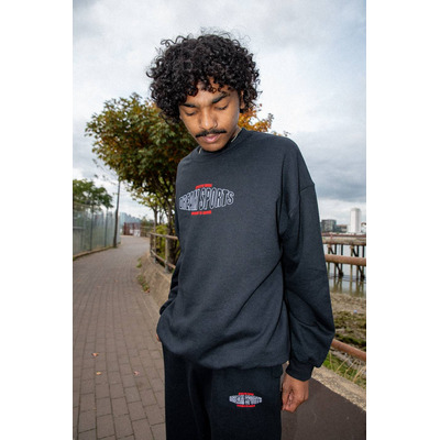 Sweatshirt in Black with Dream Sports Embroidery
