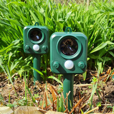 Cat Repellent Ultrasonic Waterproof Scarer